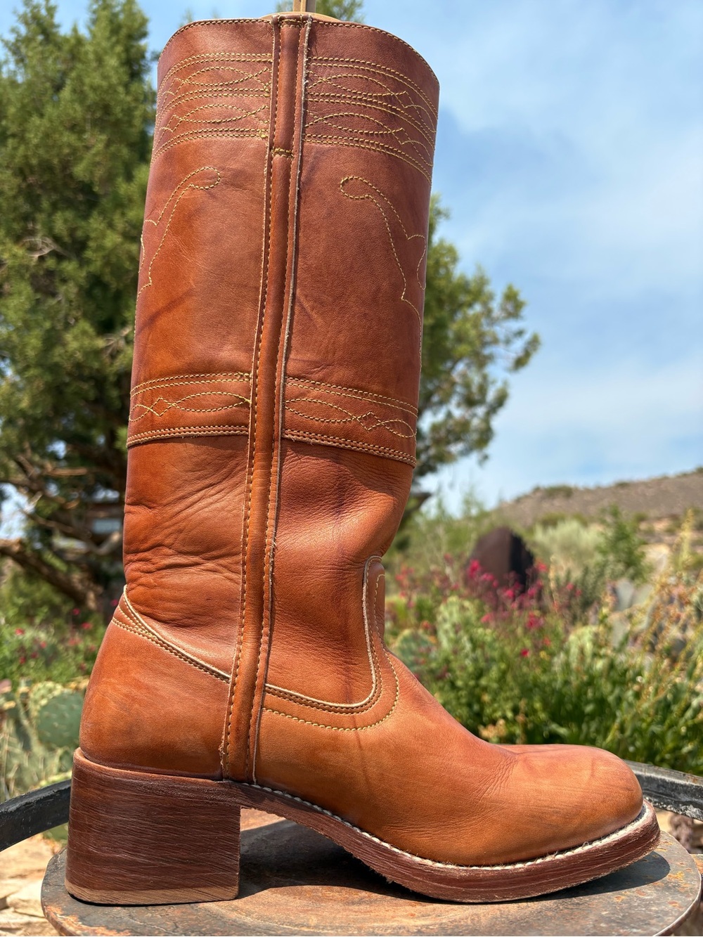 FRYE Campus Stitching Horse Longhorn Boots Size 8